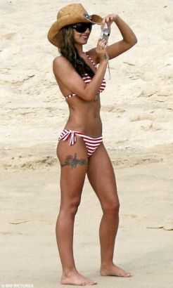 Cheryl Cole Thigh Tattoo Pic